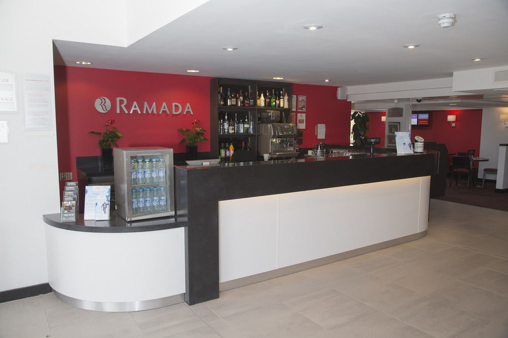 Ramada Cambridge Hotel Buitenkant foto